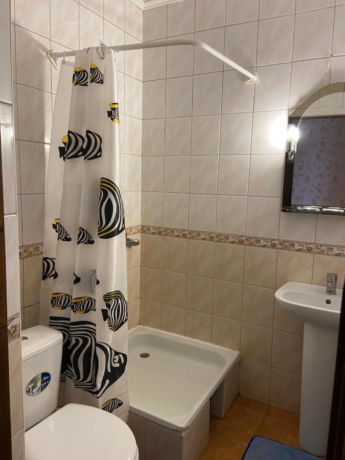 Hotel Золотий Лев Zvenyhorodka Esterno foto